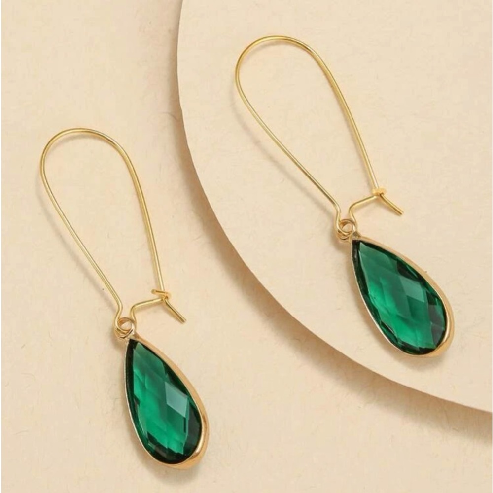 Elegant Emerald Green & Gold Water Drop Crystals Dangle Drop Earrings - Picture 2 of 5
